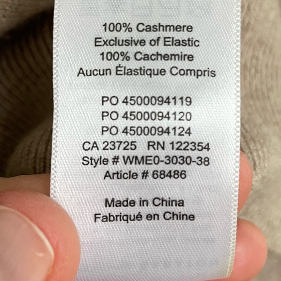 Aritzia Group of Babaton Luxe Cashmere Sweater in Oatmeal - Picture 6 of 14